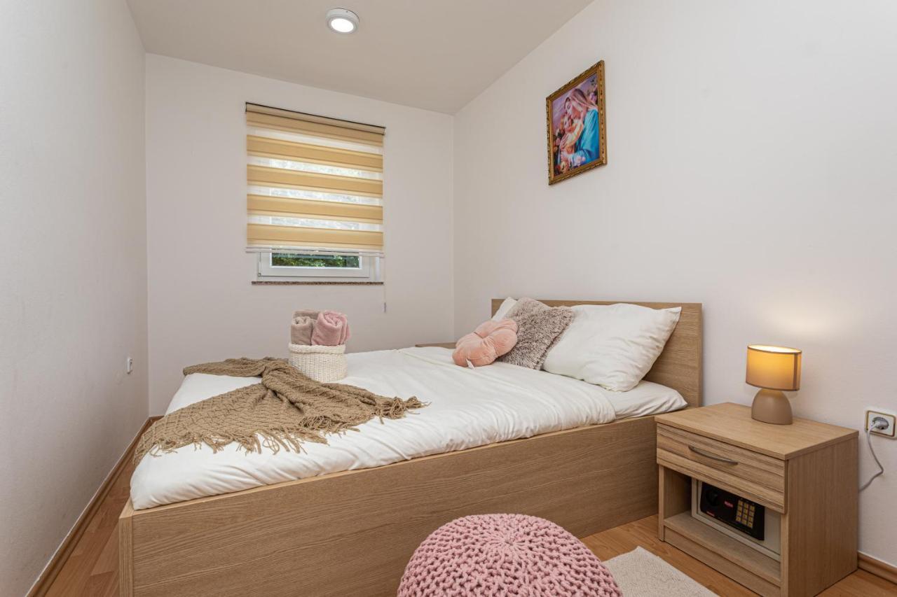Apartments La Natalli Baška Eksteriør billede