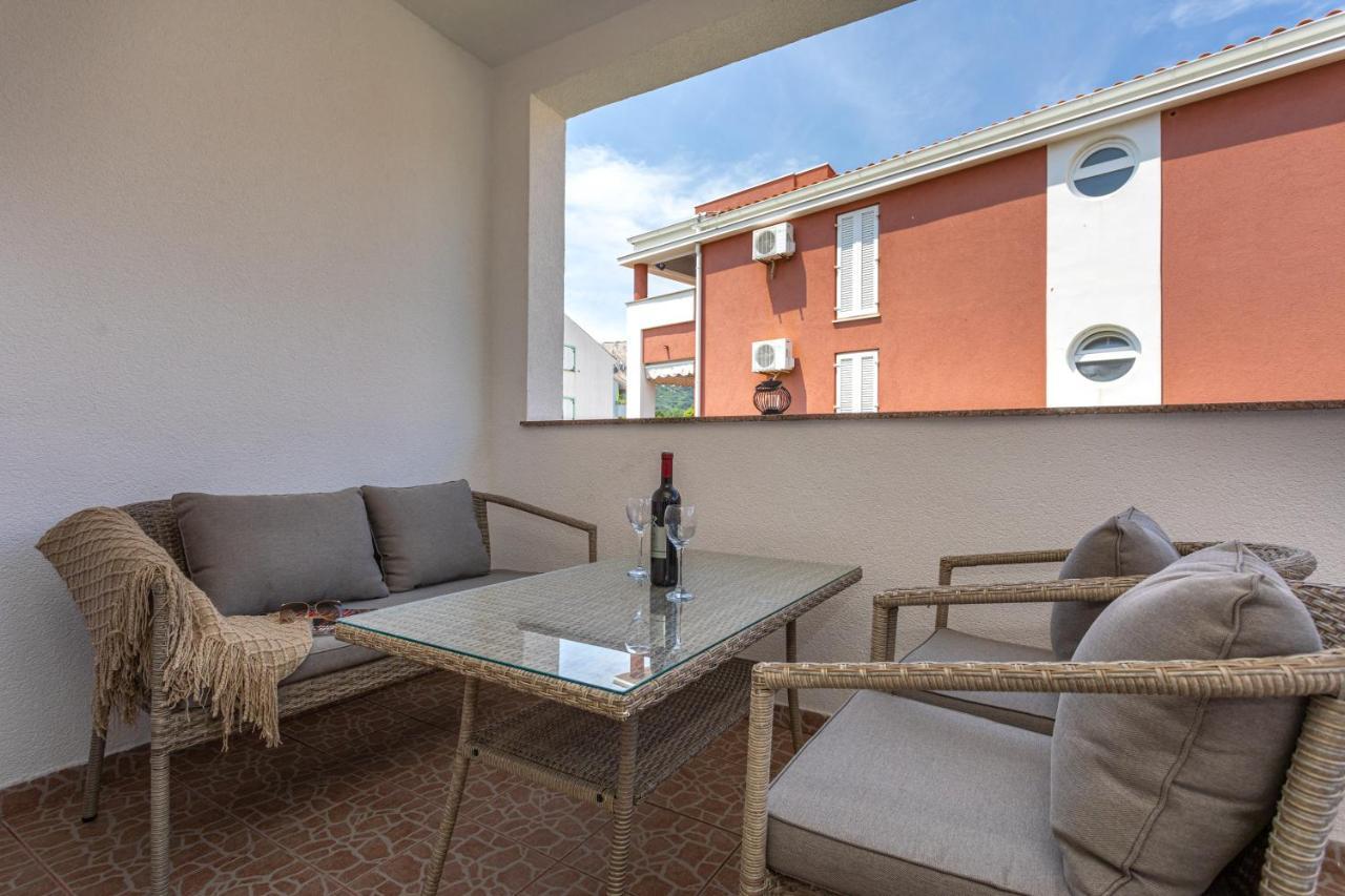 Apartments La Natalli Baška Eksteriør billede