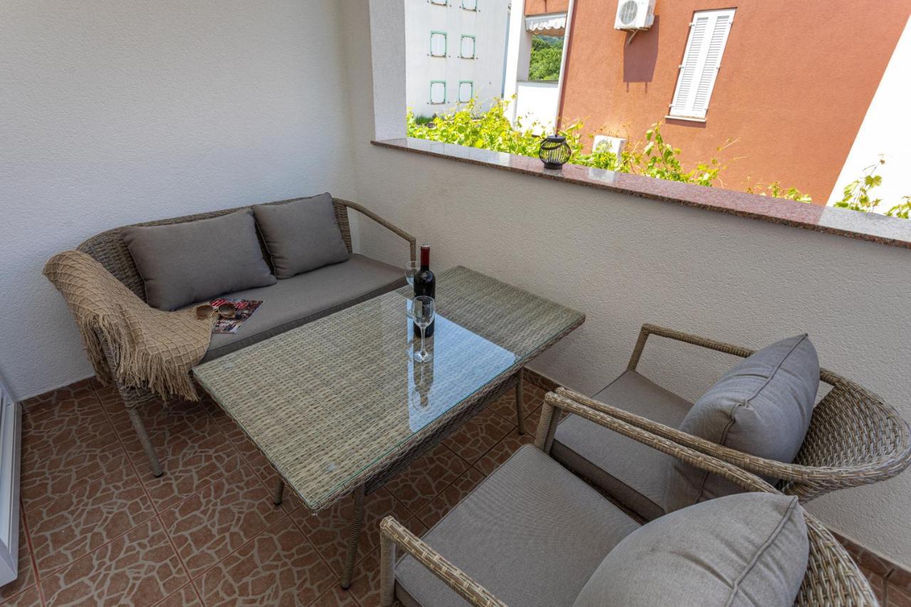 Apartments La Natalli Baška Eksteriør billede