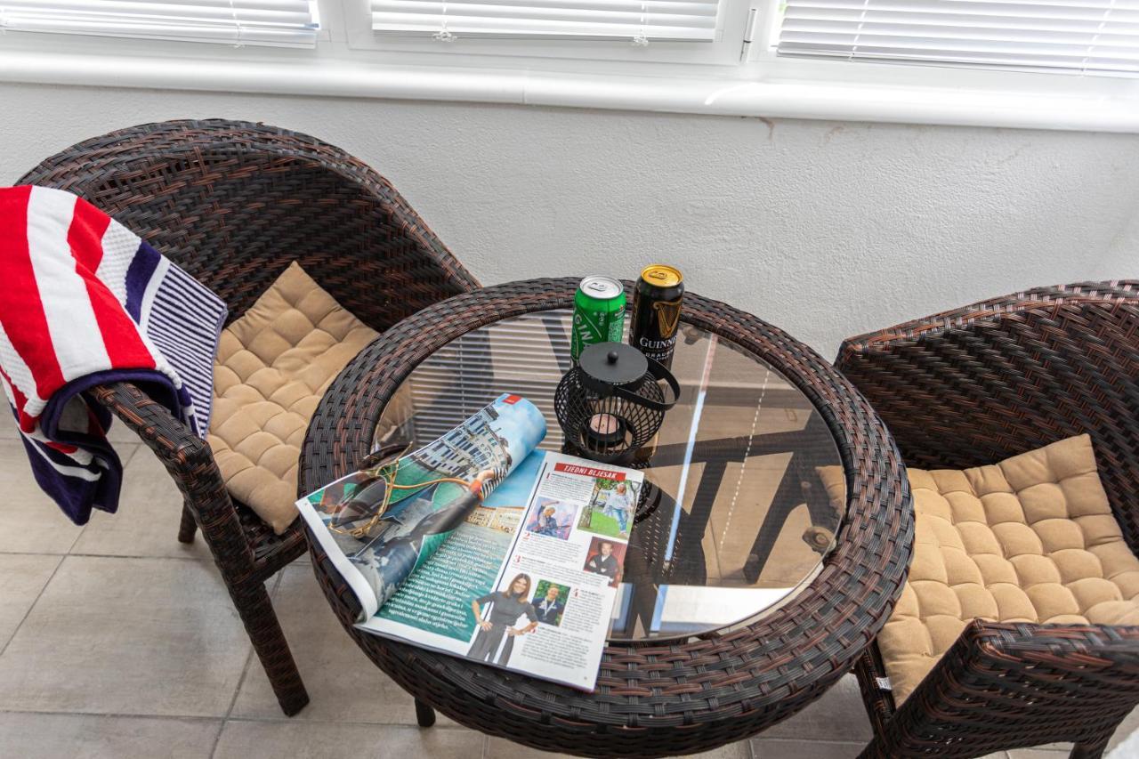 Apartments La Natalli Baška Eksteriør billede